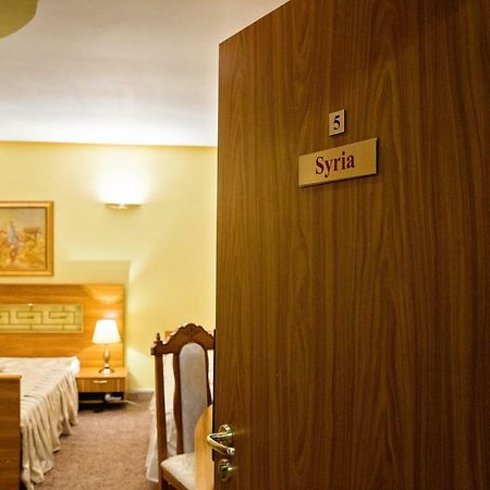 Hotel Roco Izvin Εξωτερικό φωτογραφία